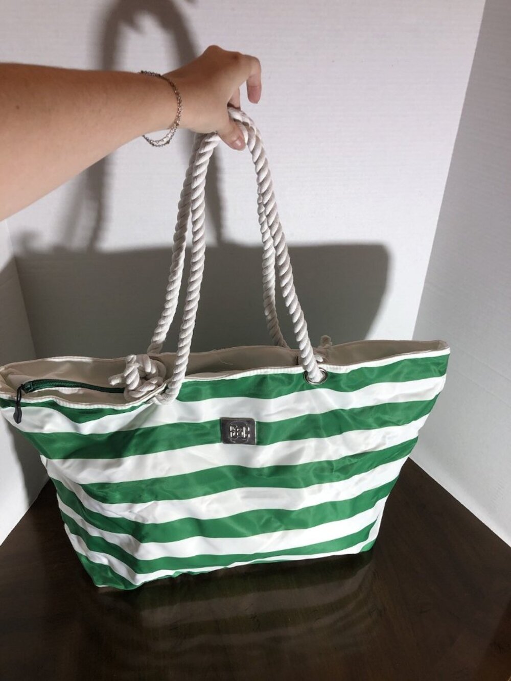 B & C Large Water Resistant Beach Bag In Green Stripes 21” x 15” x 6”